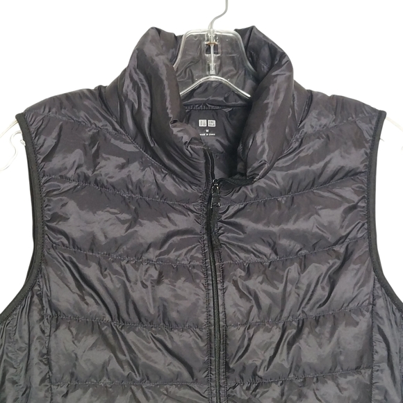Black Uniqlo Women's Charcoal Quilted Vest - Picture 2 of 7